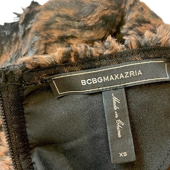 BcbgMaxAzria Tulum brown black faux fur short sleeve zipper back top size XS - Picture 8 of 9